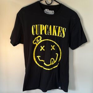 Johnny Cupcakes nirvana tee!